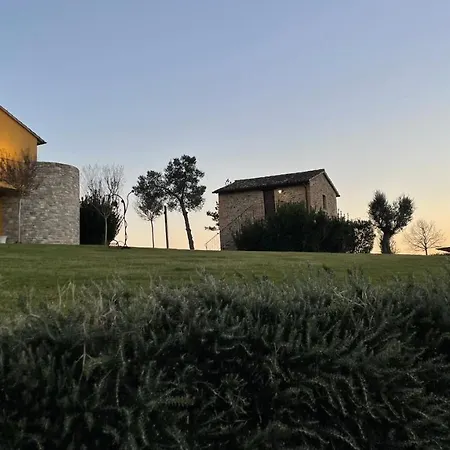 Farm stay Ca' Virginia Wellness Montecalvo in Foglia