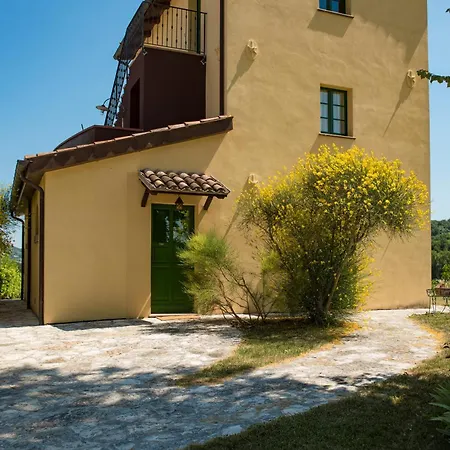 Ca' Virginia Wellness Séjour à la ferme Montecalvo in Foglia