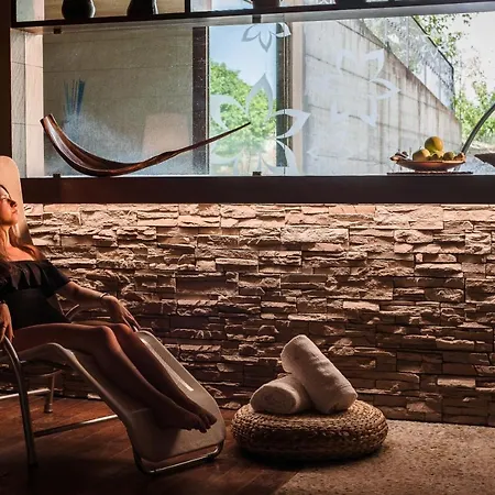 Alloggio per agriturismo Ca' Virginia Wellness Montecalvo in Foglia